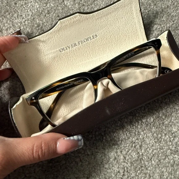 Oliver Peoples Tortoise Shell Glasses - Picture 10 of 13